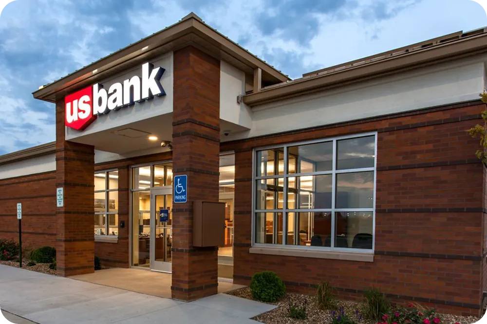 Exterior of a U.S. Bank branch in Iowa.