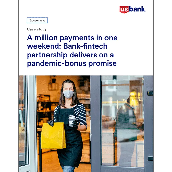 Coffeeshop worker wearing mask during pandemic 