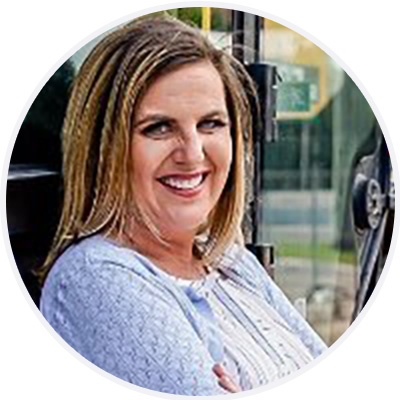 headshot photo of Peggy Miller