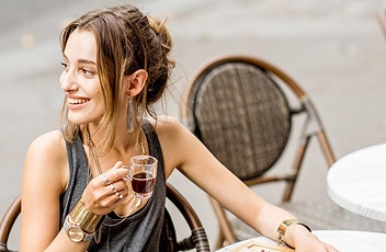 Two friends discussing high yield savings accounts