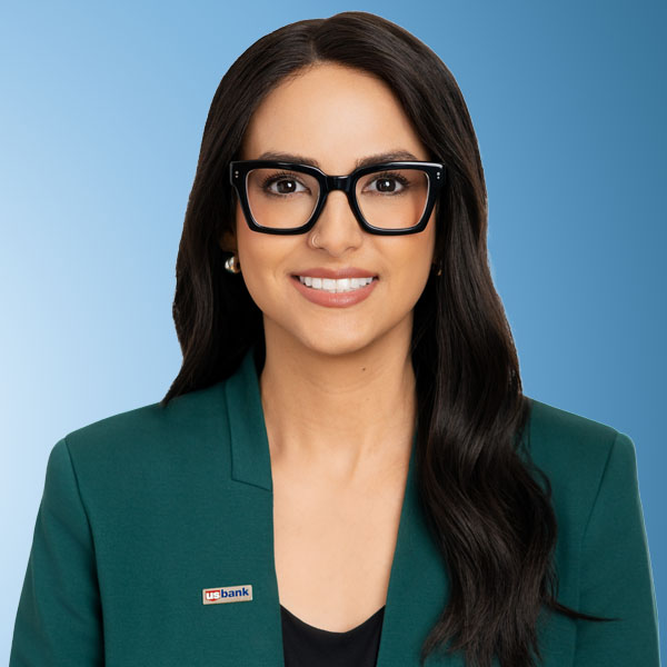 headshot of Carla Munoz