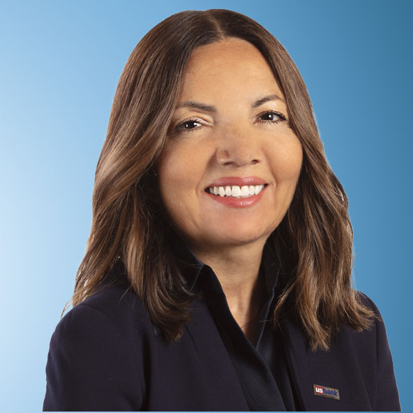 headshot of Esperanza Martinez