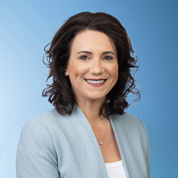 headshot of Kristi Blazier
