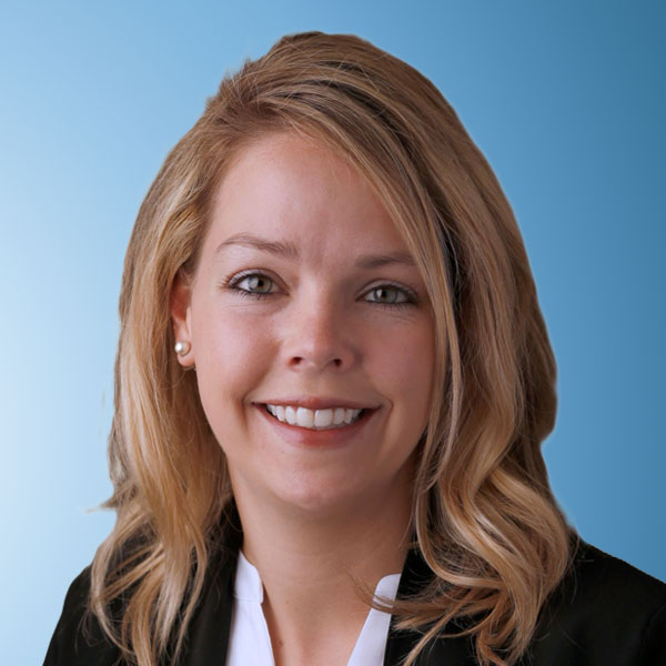 headshot of Lauren Middleton