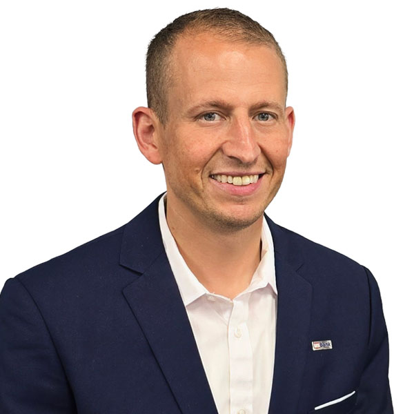 headshot of Drew Hilton